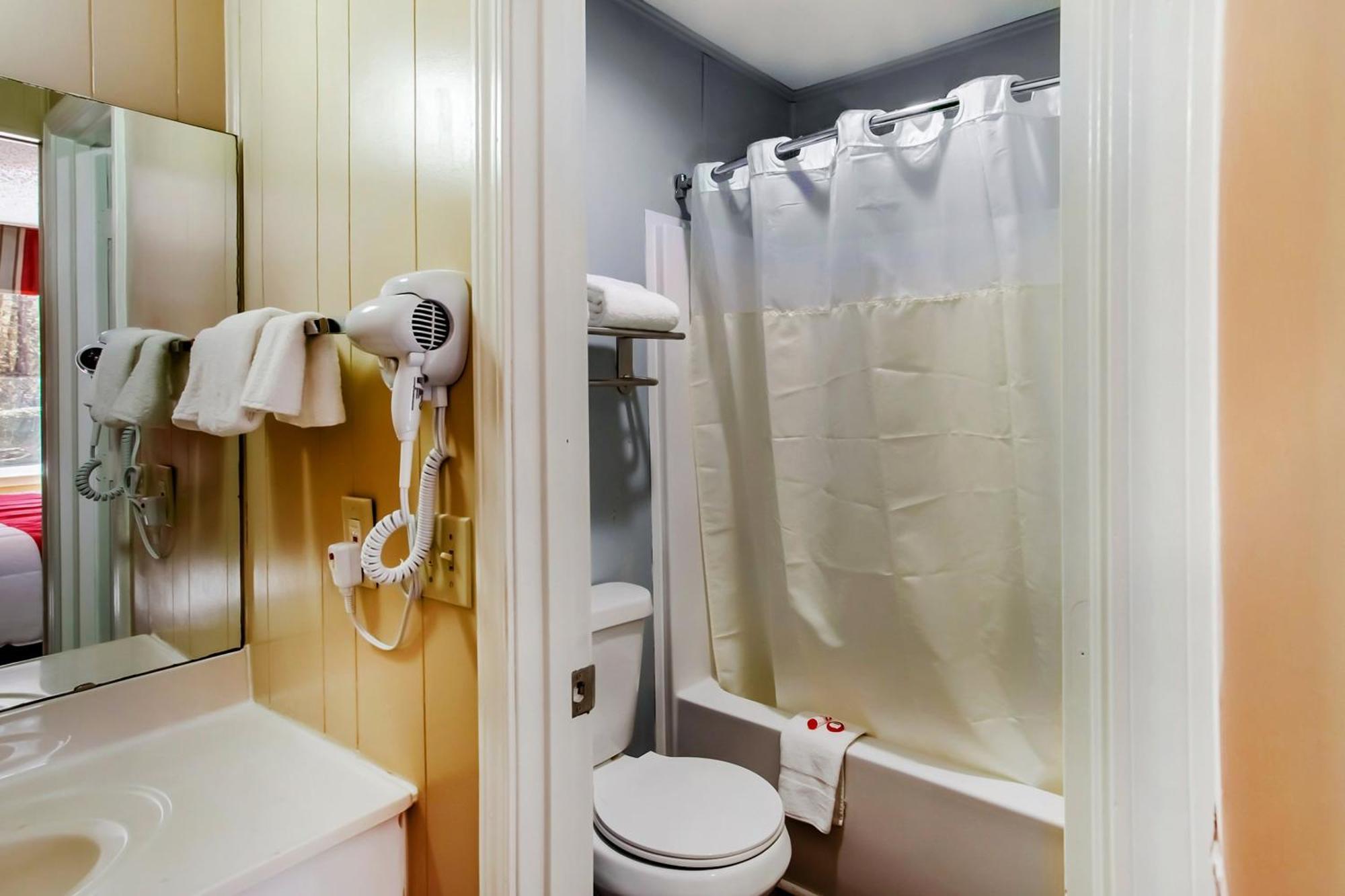 Oyo Hotel Ridgeland East Экстерьер фото