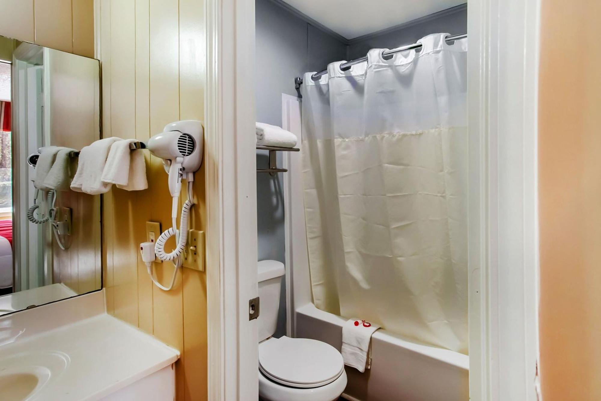 Oyo Hotel Ridgeland East Экстерьер фото